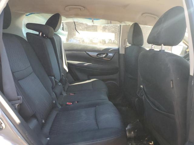 KNMAT2MTXJP532330 - 2018 NISSAN ROGUE S Silber Foto 10