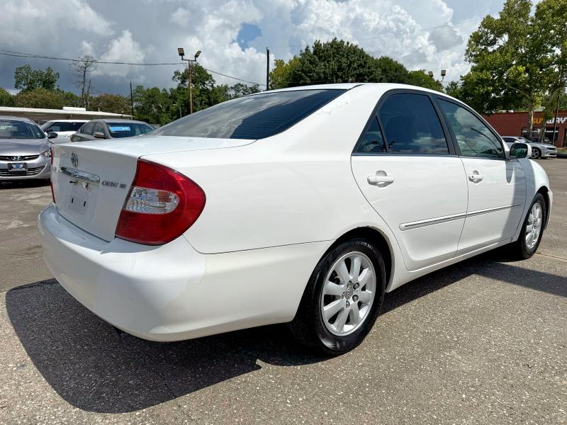 4T1BE32K52U027812 - 2002 TOYOTA CAMRY LE WHITE photo 4