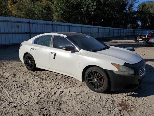 1N4AA5AP3AC823263 - 2010 NISSAN MAXIMA S WHITE photo 4