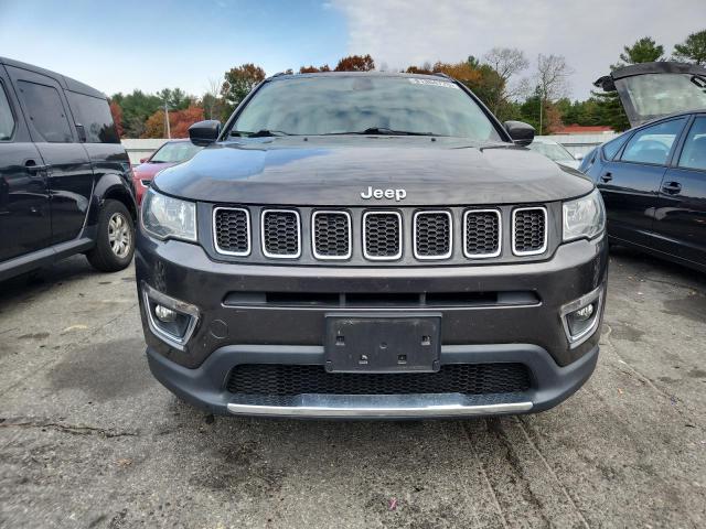3C4NJDCB1JT264873 - 2018 JEEP COMPASS LIMITED BLACK photo 5