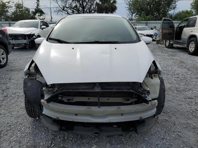 3FADP4BJ3KM138227 - 2019 FORD FIESTA SE Ақ фото 5