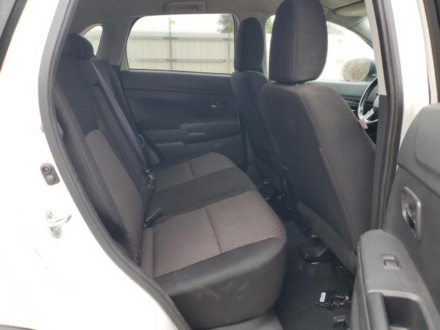 JA4AP3AU1KU030603 - 2019 MITSUBISHI OUTLANDER ES Blanc photo 11