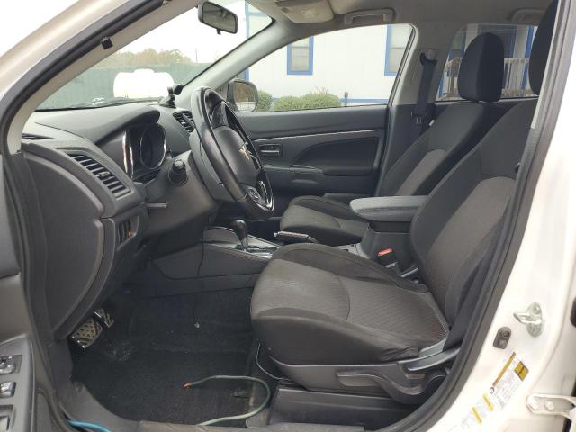 JA4AP3AU1KU030603 - 2019 MITSUBISHI OUTLANDER ES Blanc photo 7