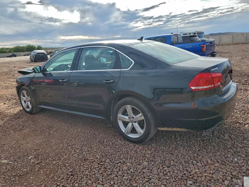 1VWBN7A33DC074025 - 2013 VOLKSWAGEN PASSAT SE 黑色 照片 2
