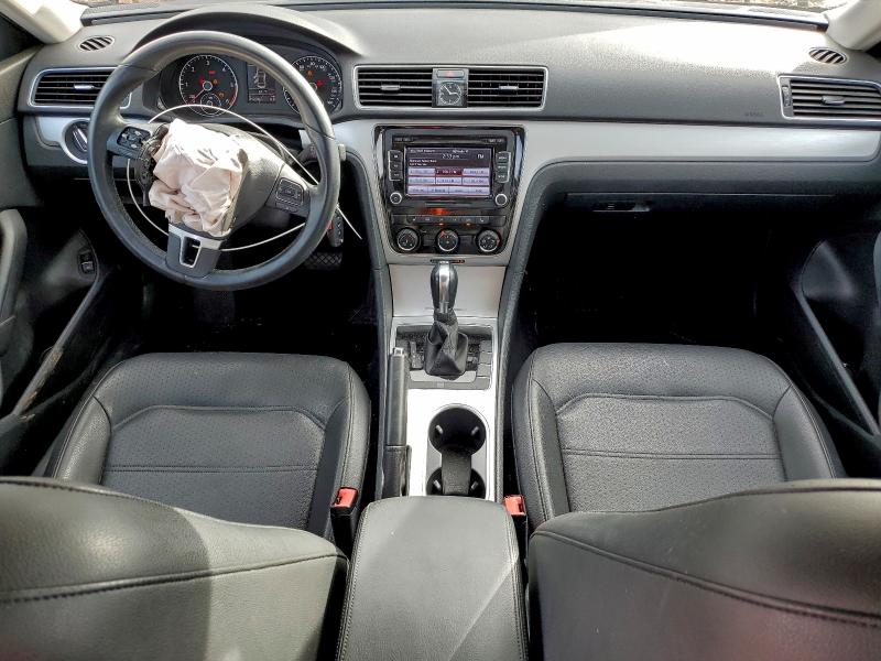 1VWBN7A33DC074025 - 2013 VOLKSWAGEN PASSAT SE 黑色 照片 8