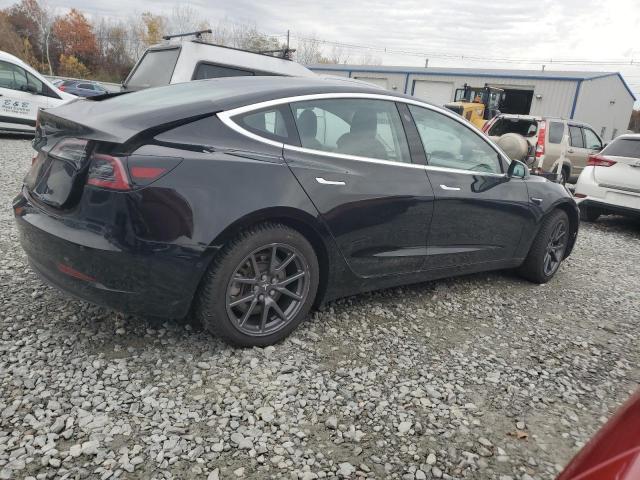 5YJ3E1EB7JF068166 - 2018 TESLA MODEL 3 BLACK photo 3
