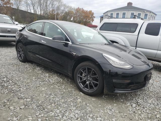 5YJ3E1EB7JF068166 - 2018 TESLA MODEL 3 BLACK photo 4