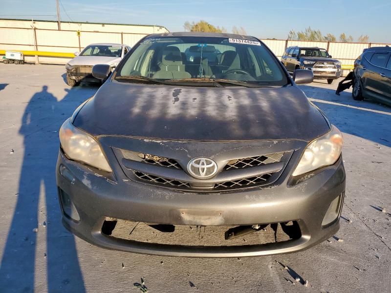 2T1BU4EE7BC655161 - 2011 TOYOTA COROLLA BASE GRAY photo 5
