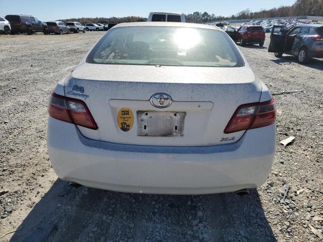 4T1BK46K97U554395 - 2007 TOYOTA CAMRY LE WHITE photo 6