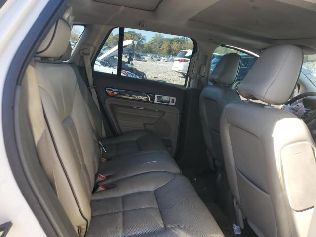 2LMDU68C58BJ05635 - 2008 LINCOLN MKX WHITE photo 11