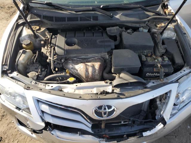 4T1BF3EK7BU677136 - 2011 TOYOTA CAMRY BASE 银色 照片 11