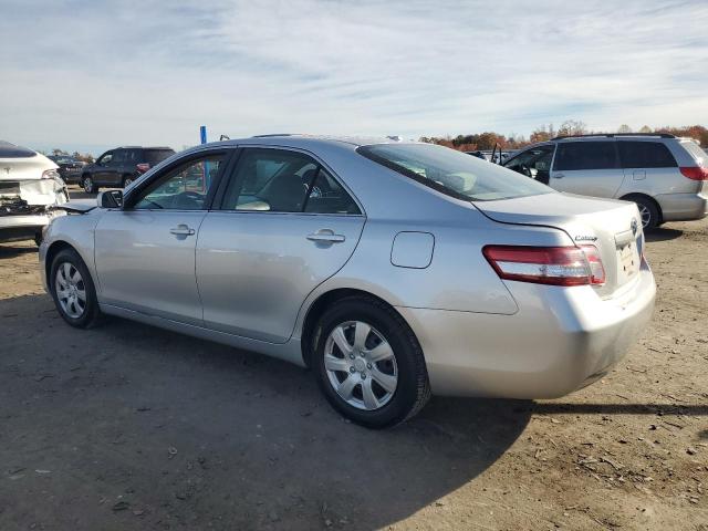 4T1BF3EK7BU677136 - 2011 TOYOTA CAMRY BASE 银色 照片 2