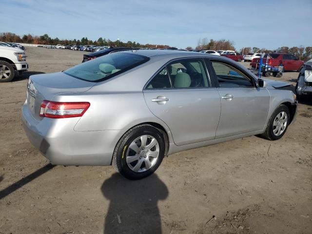 4T1BF3EK7BU677136 - 2011 TOYOTA CAMRY BASE 银色 照片 3