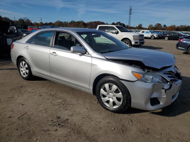 4T1BF3EK7BU677136 - 2011 TOYOTA CAMRY BASE 银色 照片 4