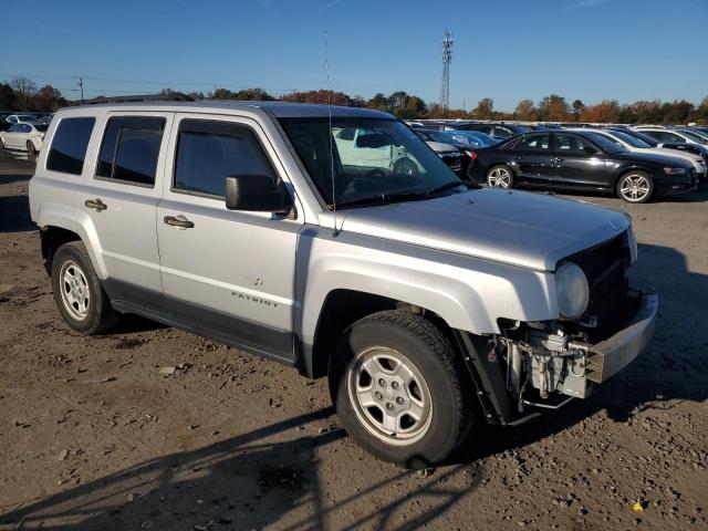 1C4NJPBA2ED550432 - 2014 JEEP PATRIOT SPORT 银色 照片 4