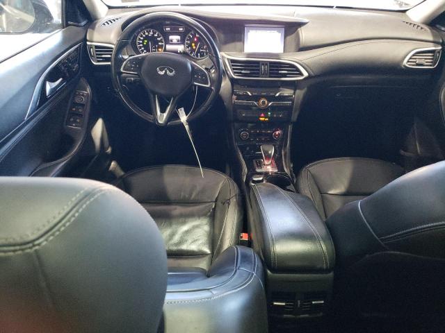 SJKCH5CR4JA054990 - 2018 INFINITI QX30 BASE Մոխրագույն լուսանկար 8