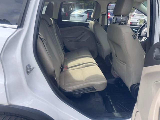 1FMCU0GD8JUA87176 - 2018 FORD ESCAPE SE Ақ фото 6