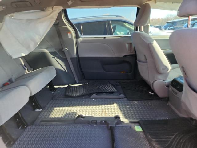 5TDJZ3DC9KS225338 - 2019 TOYOTA SIENNA LE ნაცრისფერი ფოტო 11