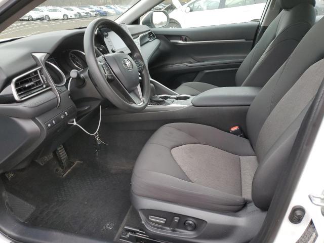 4T1C11AK2NU713171 - 2022 TOYOTA CAMRY LE WHITE photo 7