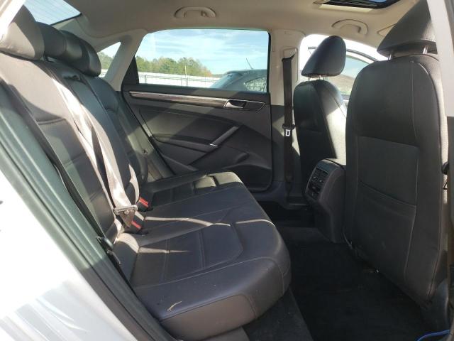 1VWBA7A35JC015646 - 2018 VOLKSWAGEN PASSAT SE WHITE photo 10