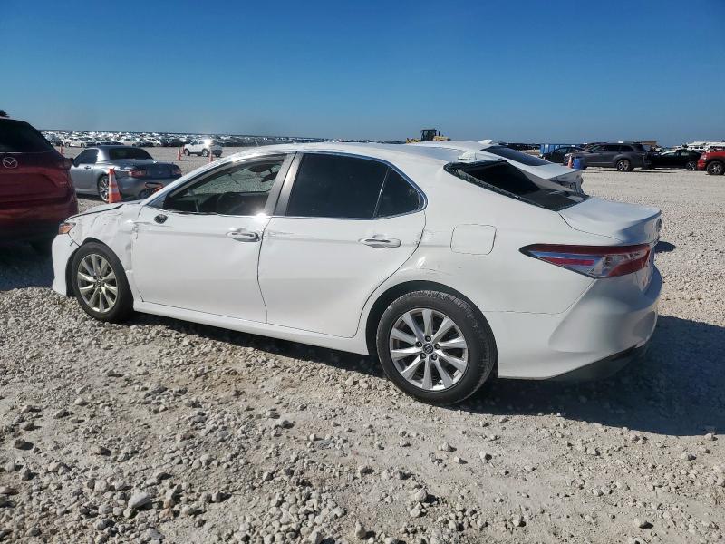 4T1B11HK3KU170720 - 2019 TOYOTA CAMRY L 白色 照片 2
