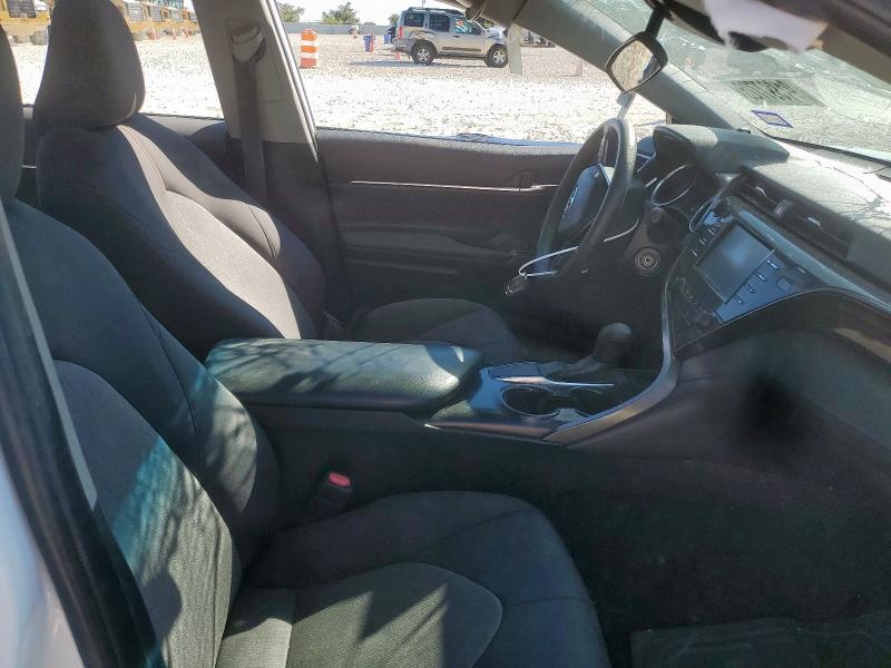 4T1B11HK3KU170720 - 2019 TOYOTA CAMRY L 白色 照片 7