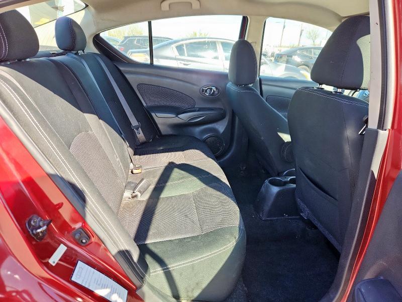 3N1CN7AP1JL866168 - 2018 NISSAN VERSA S Qırmızı foto 10