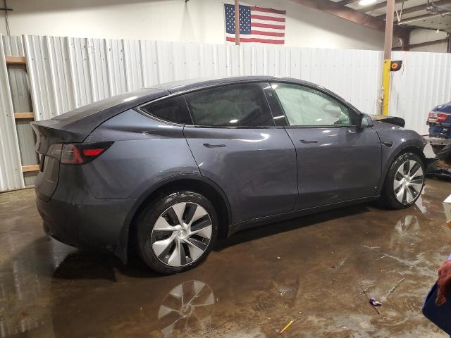 7SAYGDEE8PF796361 - 2023 TESLA MODEL Y GRAY photo 3