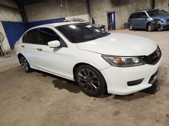 1HGCR2F55FA151311 - 2015 HONDA ACCORD SPORT WHITE photo 4