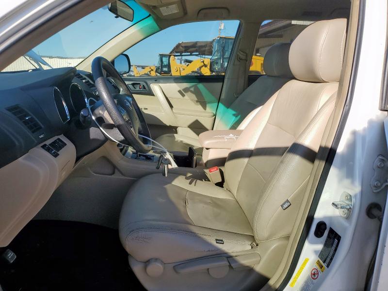 5TDZK3EH2DS108088 - 2013 TOYOTA HIGHLANDER BASE Սպիտակ լուսանկար 7