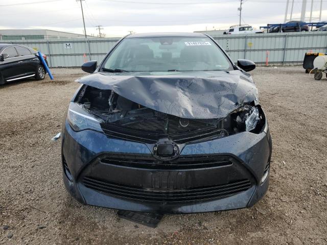 2T1BURHEXJC052910 - 2018 TOYOTA COROLLA L BLUE photo 5