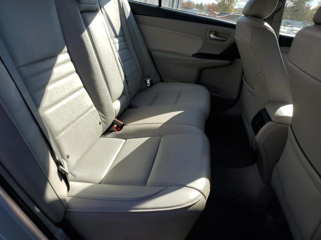 4T4BF1FK7FR490008 - 2015 TOYOTA CAMRY LE SILVER photo 10