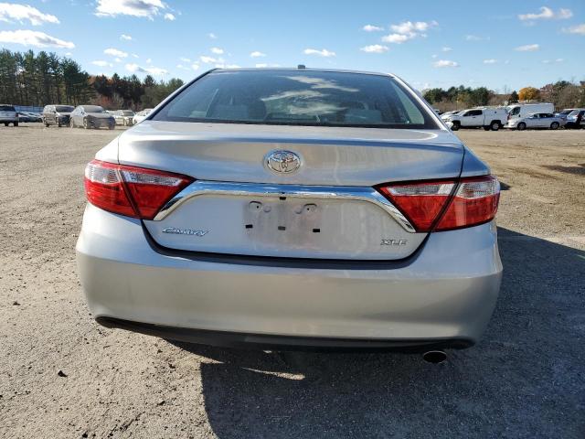 4T4BF1FK7FR490008 - 2015 TOYOTA CAMRY LE SILVER photo 6