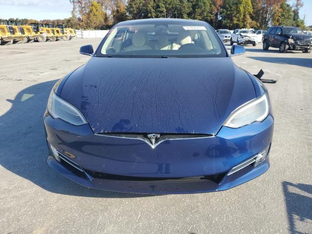5YJSA1E23JF245156 - 2018 TESLA MODEL S أزرق صورة 5