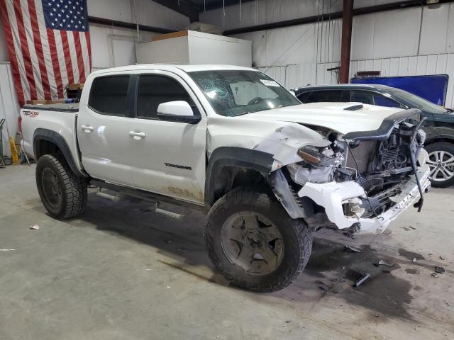 3TMCZ5AN4GM042544 - 2016 TOYOTA TACOMA DOUBLE CAB WHITE photo 4