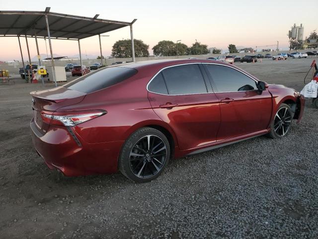 4T1B61HKXJU637549 - 2018 TOYOTA CAMRY XSE Bordo foto 3