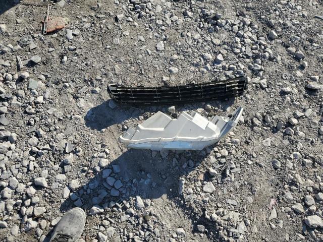 4T1BF3EK8BU645313 - 2011 TOYOTA CAMRY BASE WHITE photo 12