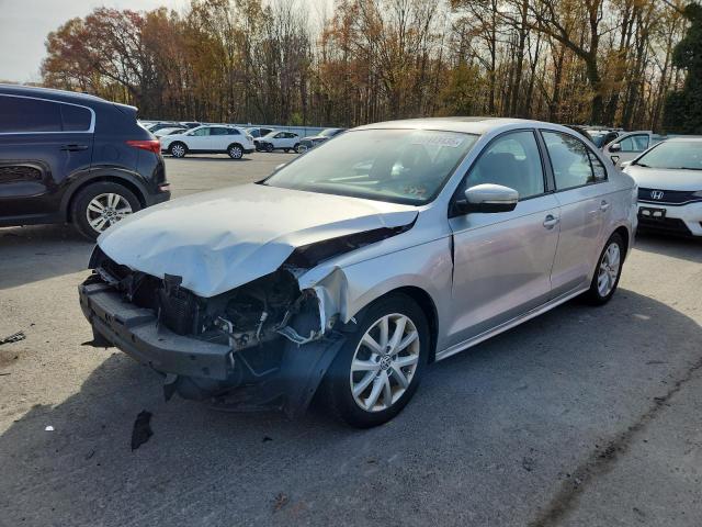 2011 VOLKSWAGEN JETTA SE, 