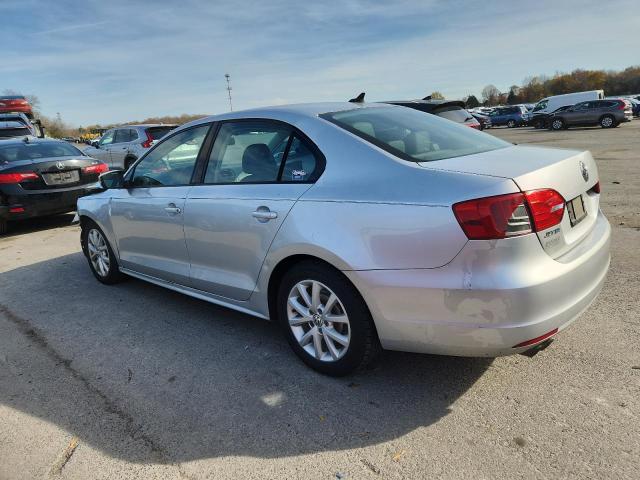 3VWDZ7AJ3BM315833 - 2011 VOLKSWAGEN JETTA SE ვერცხლისფერი ფოტო 2