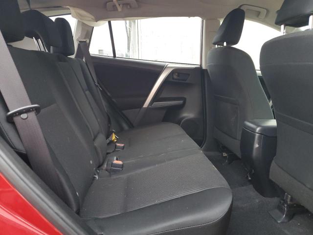 JTMBFREV4JD246673 - 2018 TOYOTA RAV4 LE Rot Foto 11