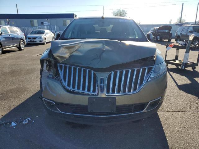 2LMDJ8JK9DBL01092 - 2013 LINCOLN MKX GREEN photo 5