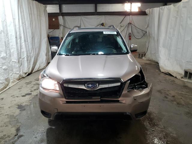 JF2SJADC7GH485489 - 2016 SUBARU FORESTER 2.5I PREMIUM Bej foto 5