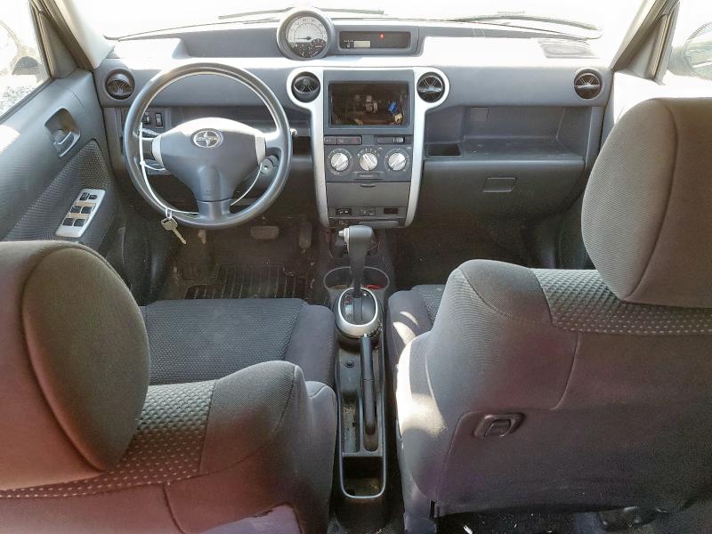JTLKT324854019871 - 2005 TOYOTA SCION XB Schwarz Foto 8