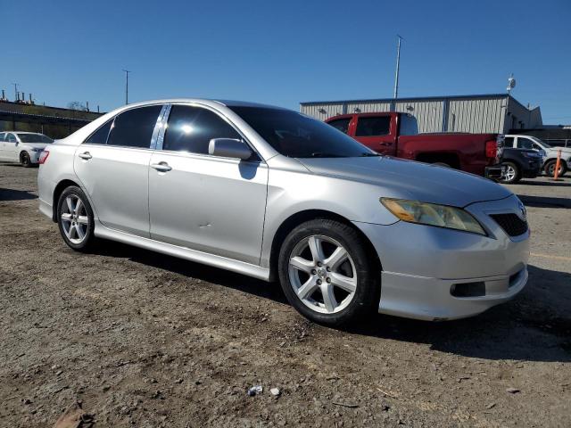 4T1BK46K69U577345 - 2009 TOYOTA CAMRY SE 银色 照片 4