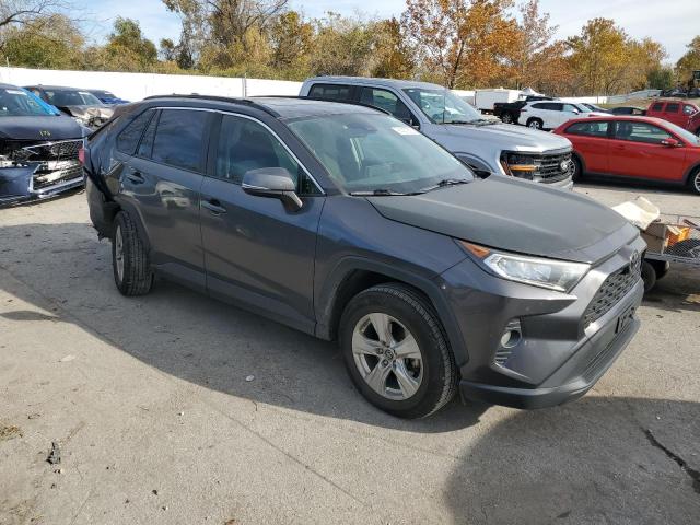 JTMP1RFVXKJ020028 - 2019 TOYOTA RAV4 XLE GRAY photo 4