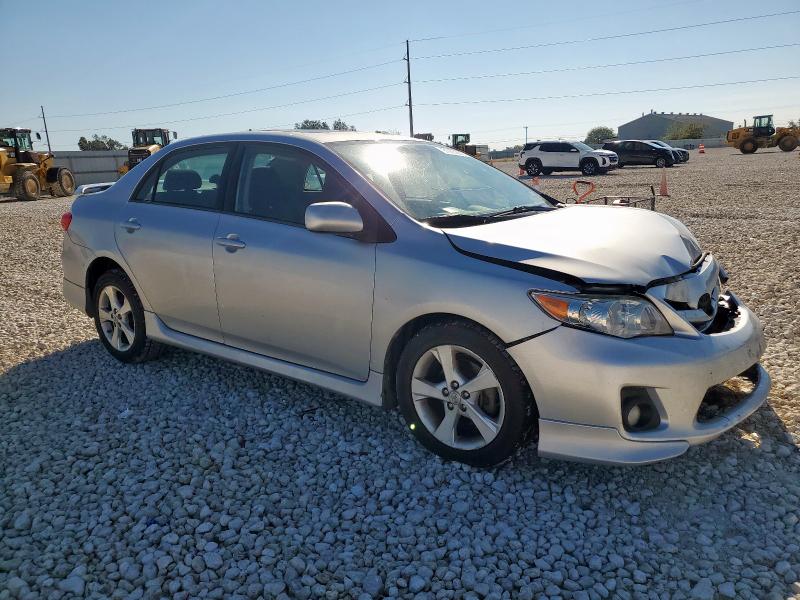 5YFBU4EE9CP041844 - 2012 TOYOTA COROLLA BASE 银色 照片 4