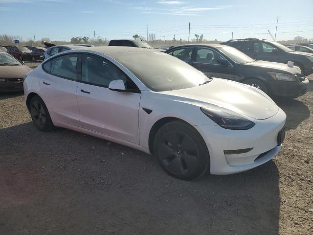 5YJ3E1EB4NF126496 - 2022 TESLA MODEL 3 თეთრი ფოტო 4