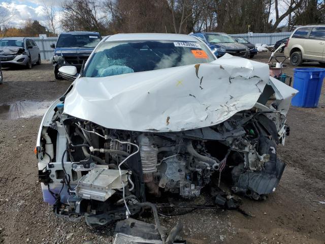 2HGFC2F53KH041576 - 2019 HONDA CIVIC LX WHITE photo 5