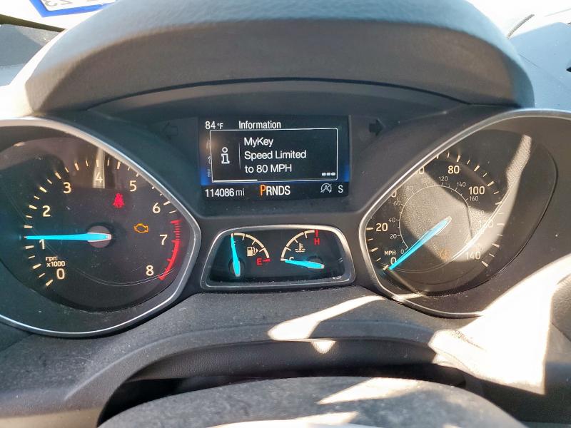 1FMCU0GD7HUC24523 - 2017 FORD ESCAPE SE 白色 照片 9