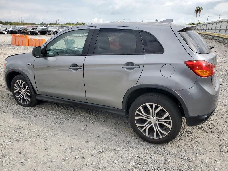 JA4AP3AU7HZ026888 - 2017 MITSUBISHI OUTLANDER ES 银色 照片 2